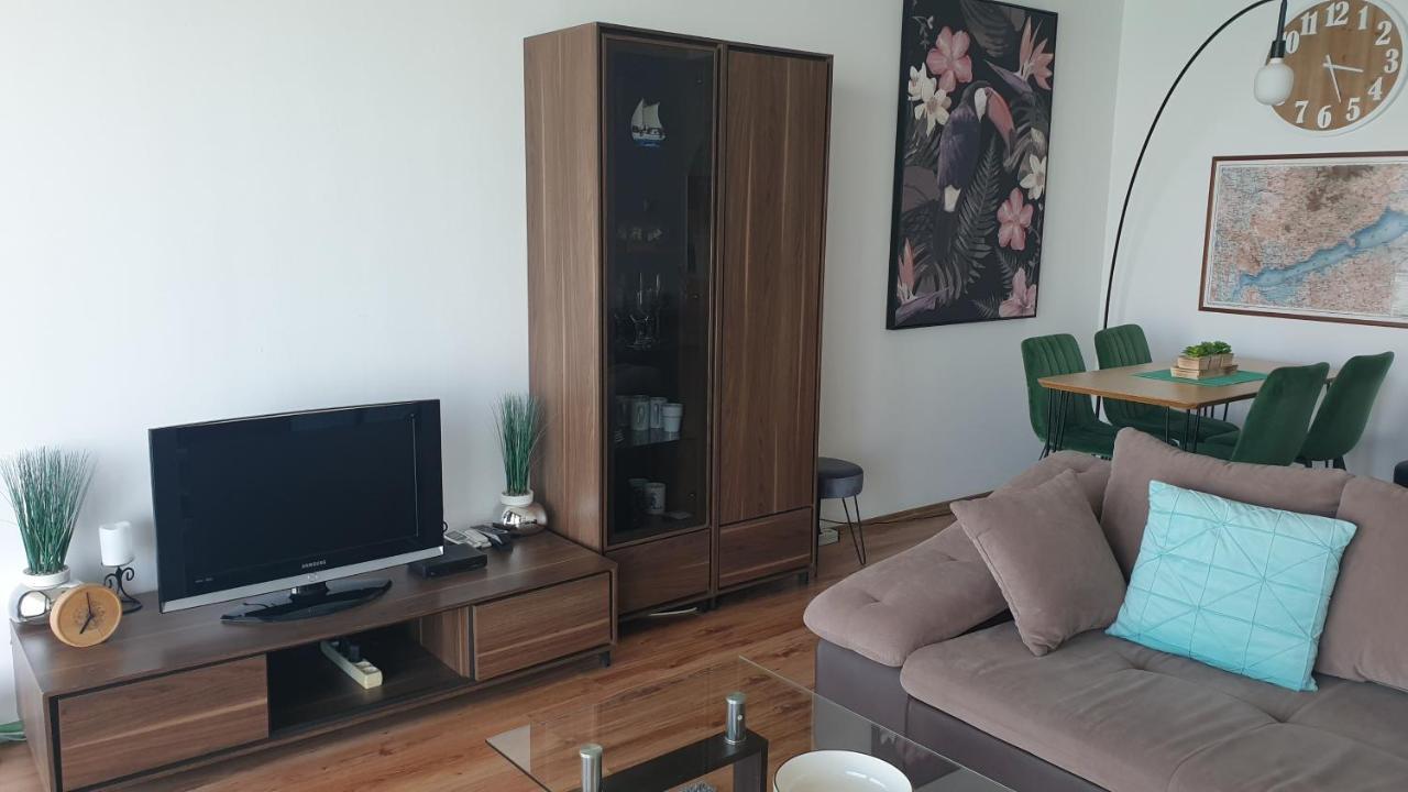 Golden Brown Apartment Siofok